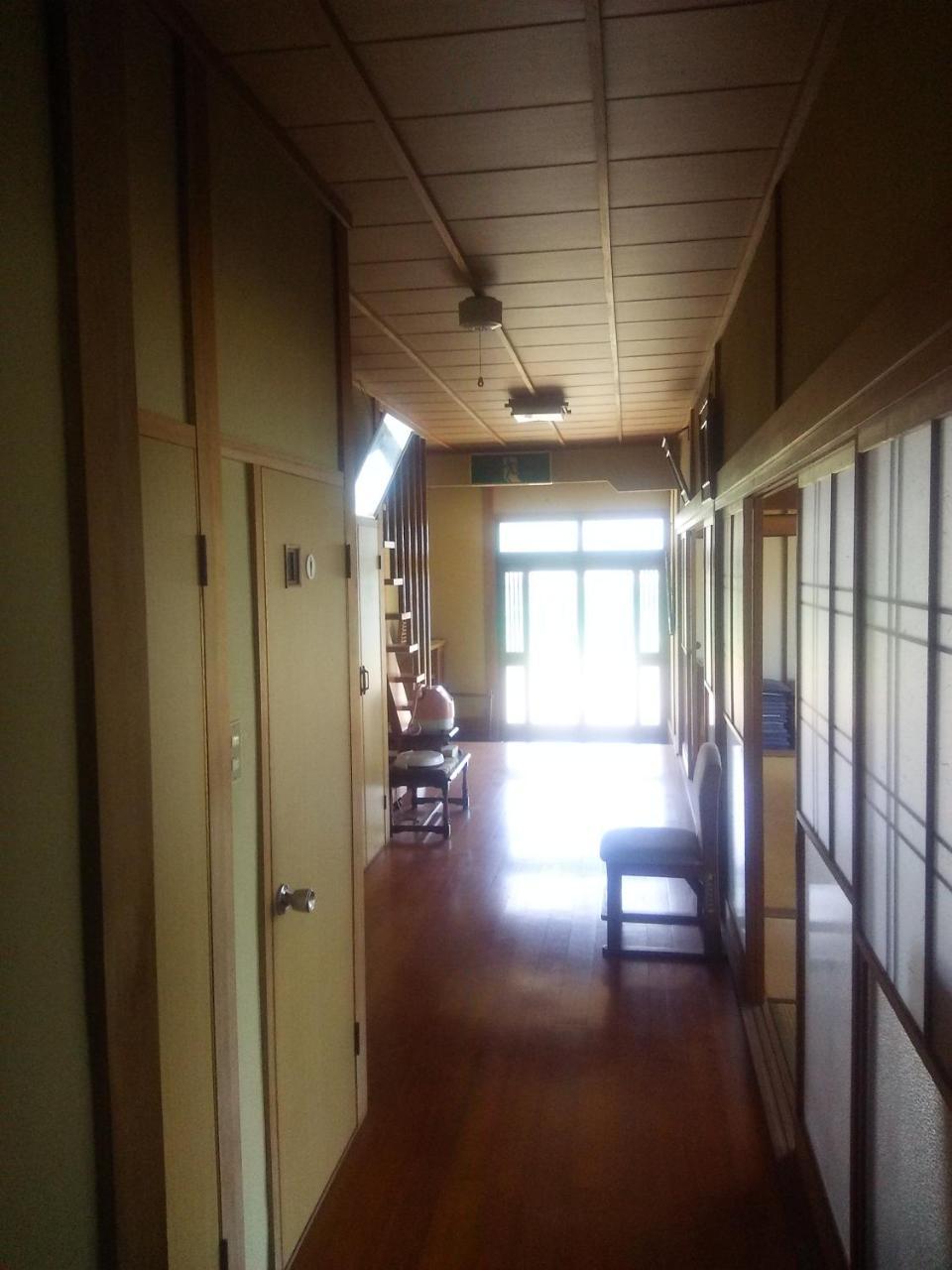 Hotel Minshuku Kamagari à Kure Extérieur photo